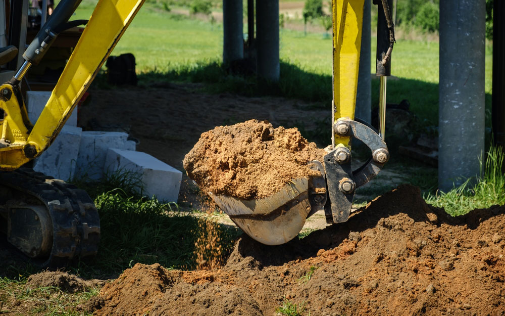 Gépi földmunkák, bontási munkálatok